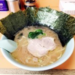 梅浜亭 - ラーメン650円麺硬め。海苔増し50円。