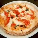 ピッツェリア ゼータ ドゥエ - 料理写真:PIZZERIA ZETA DUE＠霧が丘（十日市場）　マルゲリータ フレスカ（1200円）