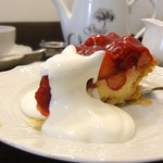 Tea＆Cake Grace - ヨーグルト？のクリーム。