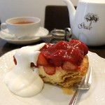 Tea＆Cake Grace - 苺のパイ。