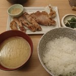 肉バルミート酒場 たか - 豚の肩ロースステーキ定食（700円）