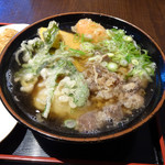 Hinata Udon - 肉野菜うどん700円
