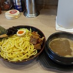 よいちつけ麺研究所 - つけ麺