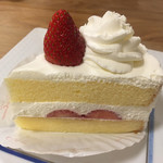 Kojikona - 苺のショートケーキ（408円）