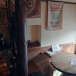 珈琲 Bass - テーブル席もあります