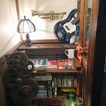 珈琲 Bass - ジャズが流れる店内