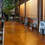 石臼十割そば 森久 - カウンター席