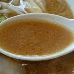 らーめん屋 幸来軒 - コクと旨味のバランスがとれた味噌スープ