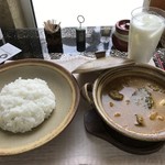 カレー工房インド - 土鍋蓋オープン