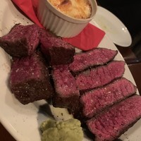 カルネジーオ イースト - 