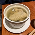鼎泰豊 - 熱々で濃厚な鶏スープ