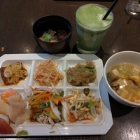 リュクス ダイニング ハプナ - 