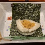 日本料理 永代 - 自家製カラスミをお餅で挟んだものです