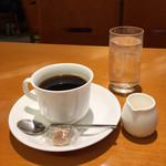 フランソワ - サービスプレートモーニング550円のホットコーヒー