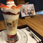ふるカフェ カマクラヤ - いちごパフェ