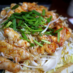 白川苑 - 定番のホルモン鍋