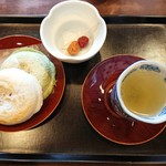 寿庵 寺田屋 - 梅こぶ茶 ・餅２個付 (620円・税込)