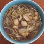 そば切り なかむら - かしわ蕎麦のアップ