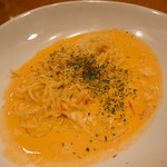 Nobe noBe - ずわい蟹トマトクリームパスタ。
      さらっとしたクリームパスタで美味しい(≧∀≦)