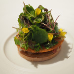 オマージュ - フォアグラのテリーヌ いぶりがっこ ルバーブのジャム 生ハム クレープ ハーブサラダ