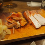 ふさ鮨 - お造り（赤貝、サーモン）