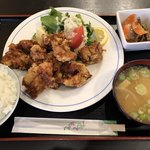 ひまわり食堂 - 唐揚げ定食（税込594円）