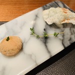 スリオラ - 丸い玉にはオリーブオイルが詰まってる。