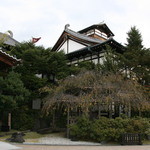 １０２年の歴史ある本館