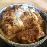大島屋 - かつ丼(上)いももち豚