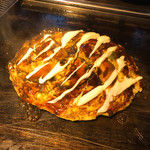 Harajuku Okonomiyaki Andoteppanyaki Yaiyai - エビとアボカドの山芋焼き