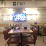チーズダイニング STORIA - 店内は常に音楽が流れている