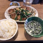 麺屋 椿丸 - レバニラ定食