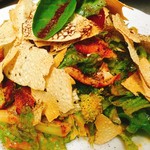 スパイシーチキンサラダ