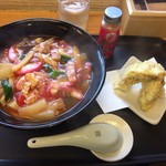 ふる里うどん  - しっぽく名古屋あん
      香川県民には かなり斬新なメニュー
      その地方が好きになりそうだね