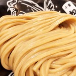 松戸富田麺絆 - 濃厚つけ麺（麺アップ）