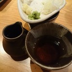 石臼挽き手打 蕎楽亭 - 汁は2種類