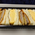 志津屋 京都駅店 - 