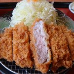 かつれつ亭 - お見事ジューシーカツ！ご飯もお代わりＯＫ！キャベツもおかわりＯＫ！