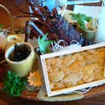 伊豫水軍 - 伊勢えびと宮窪産の雲丹は贅沢