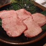 炭火焼肉 石垣庵 - 