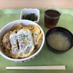 食堂　さんさん - 料理写真:日替定食・かつ丼定食