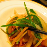 黄鶴 - ランチ　調理長おすすめコース　４５００円（税込）鰆の揚げ物　ピリ辛甘酢ソースのアップ【２０１９年３月】