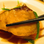 黄鶴 - ランチ　調理長おすすめコース　４５００円（税込）鰆の揚げ物　ピリ辛甘酢ソースのアップ【２０１９年３月】