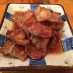 Oomiya Sakaba Motsuyaki Ebisusan - ホルモン網焼きガーリック醤油
