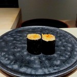 鮨 唐島 - ウニののり巻き