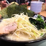 家系ラーメン 町田商店 - 