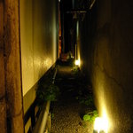 村山 - 素敵な思い出とともに来た小路を戻ります