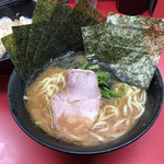 ラーメン 杉田家 本店 - 
