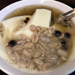 古早味豆花 - アッタカイ「花生豆花」（50元）