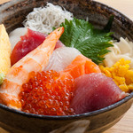 Hacchouborisushitajima - 海鮮丼